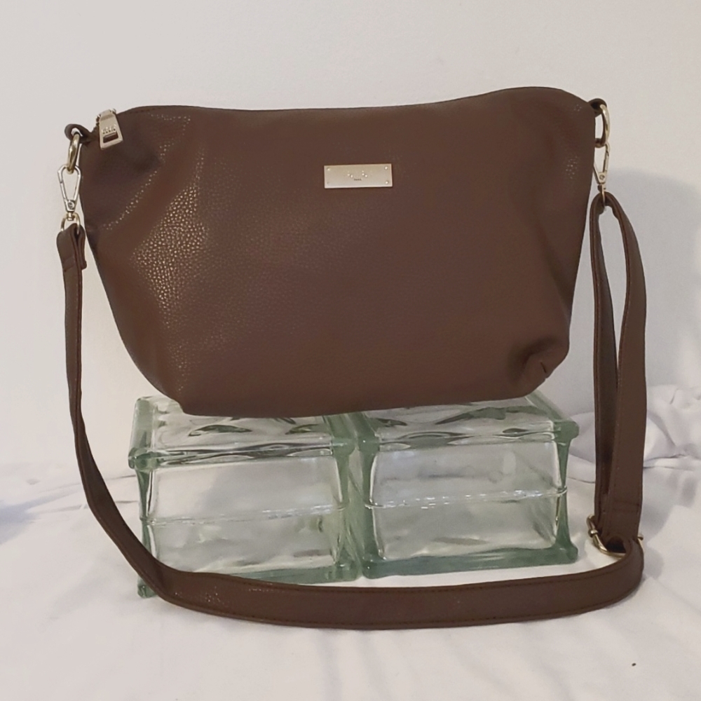 *EUC BCBG Paris Pebbled Faux Leather Bag